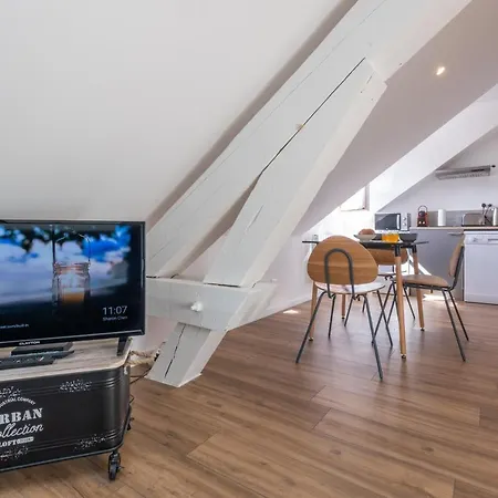 Le Chaumontel Apartment *